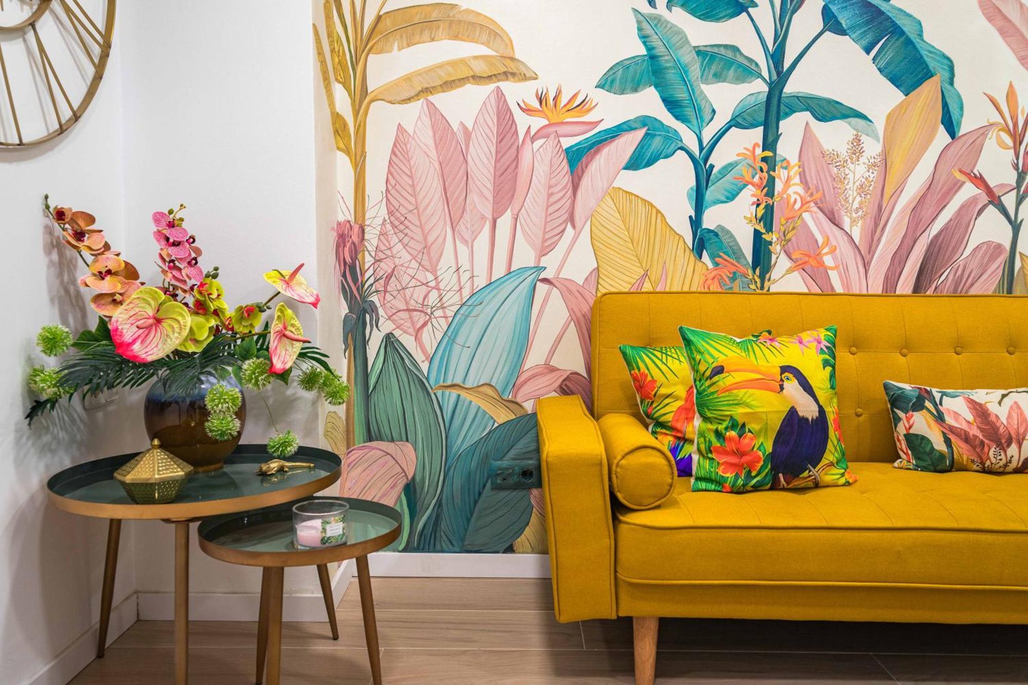 Artistic Flat Next To Ruzafa Welcome To The Jungle Valencia Exteriör bild